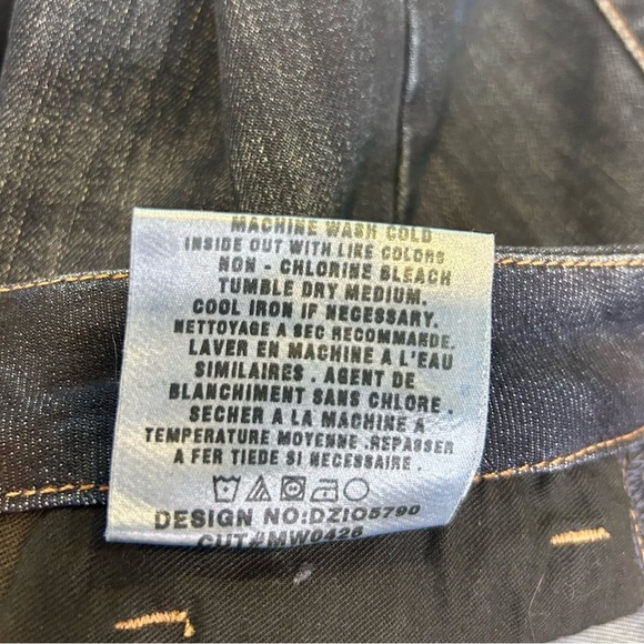 👖👖”Joe's” Premium Denim Classic Dark Blue Bootcut Leg Jeans 👖 - Picture 15 of 15